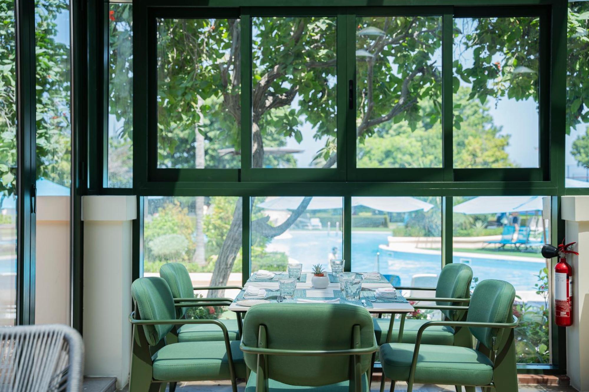 Intercontinental By Ihg Hotel 5*